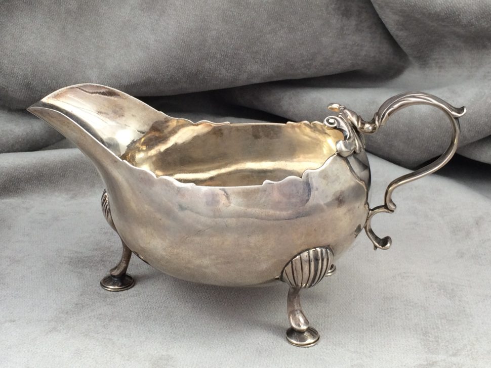 Classic Glass Gravy Boat with Handle